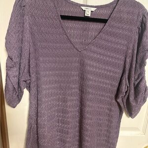 RW&CO. Lavender Textured V-Neck Blouse